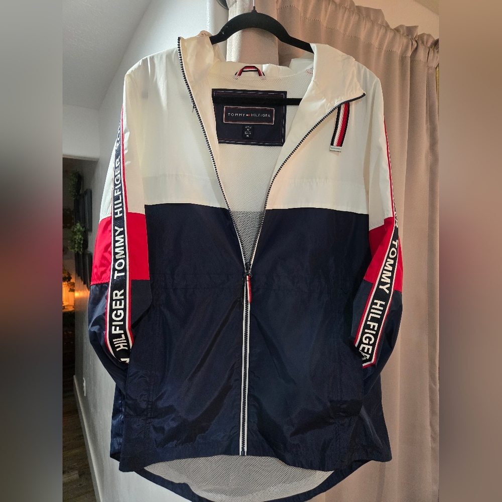 Tommy Hilfiger womens Anorak Windbreaker Jacket M Blue White Logo‎ Sleeve Taping